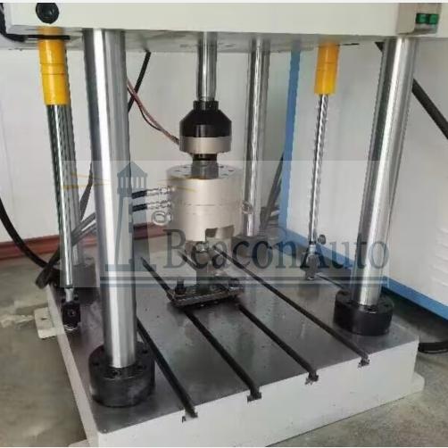 骨內(nèi)牙種植體動態(tài)疲勞試驗機